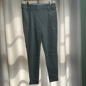 Maurices Gray Striped Women's Ankle Pants